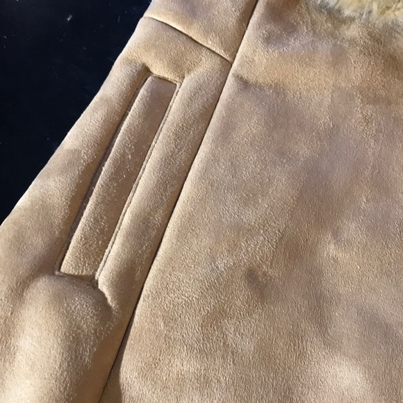 NWT Women’s Small Plush Soft Tan Coat ❤️ - Picture 4 of 8